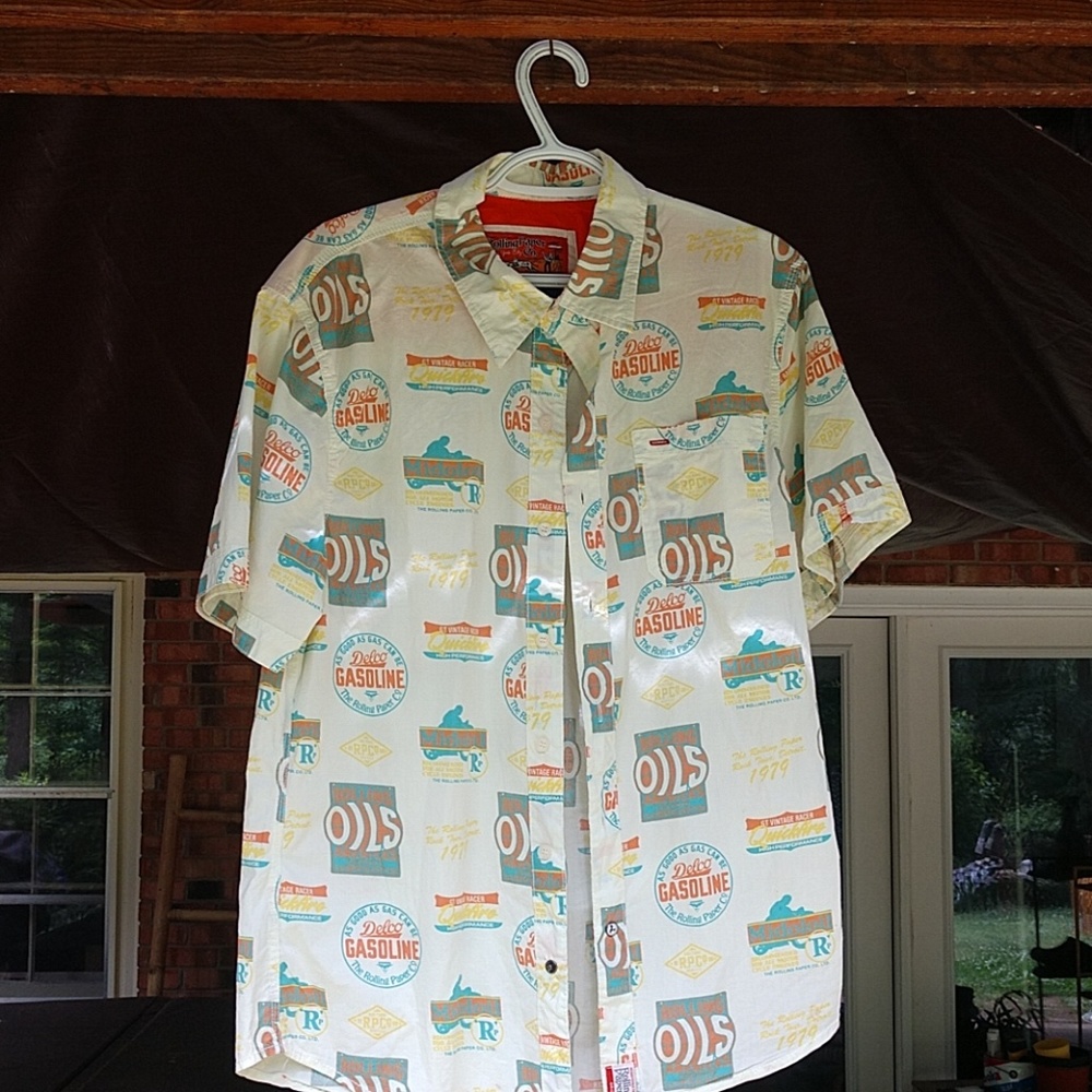 The rolling paper company button-down t-shirt